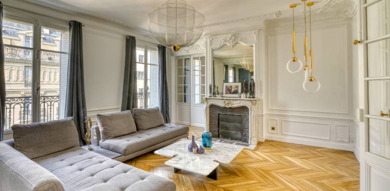 d&eacute;couvrez nos services experts de r&eacute;novation int&eacute;rieure &agrave; paris pour transformer votre espace avec style et qualit&eacute;. de la conception &agrave; la r&eacute;alisation, nous donnons vie &agrave; vos projets.